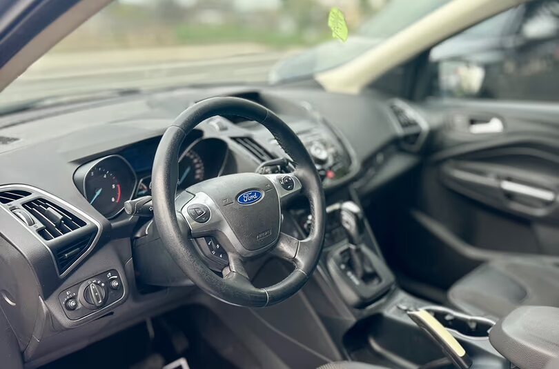Ford Kuga 2.0 TDCI 140 CV 4WD Cambio Automatico De
